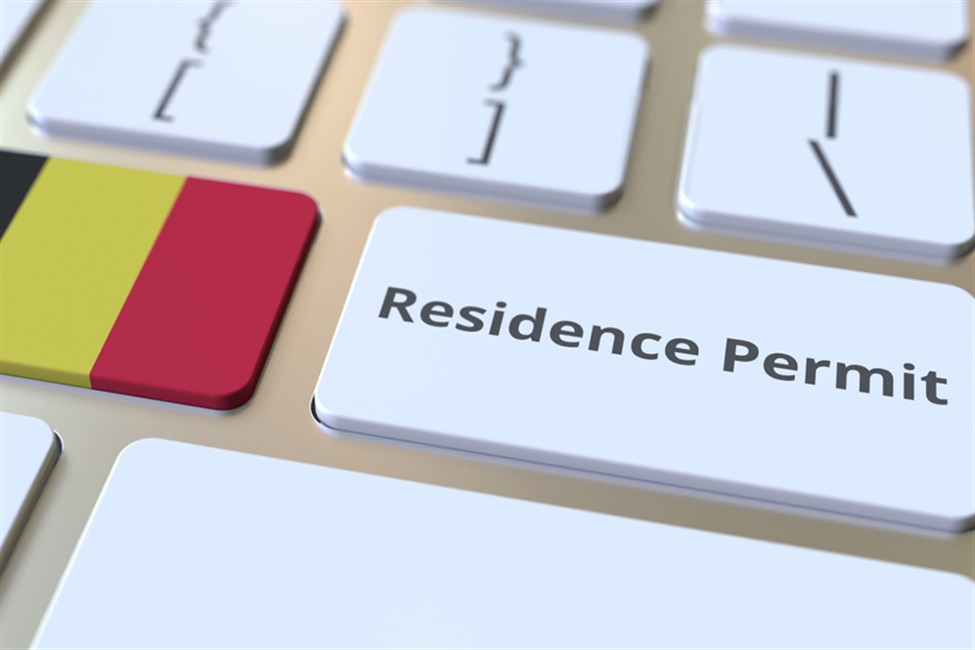 Que faire lorsqu’un étranger séjournant légalement en Belgique (long séjour) change de nationalité ?